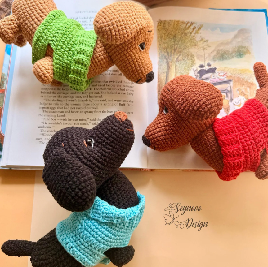 crochet dachshund in sweater pattern crochet dachshund in sweater pattern