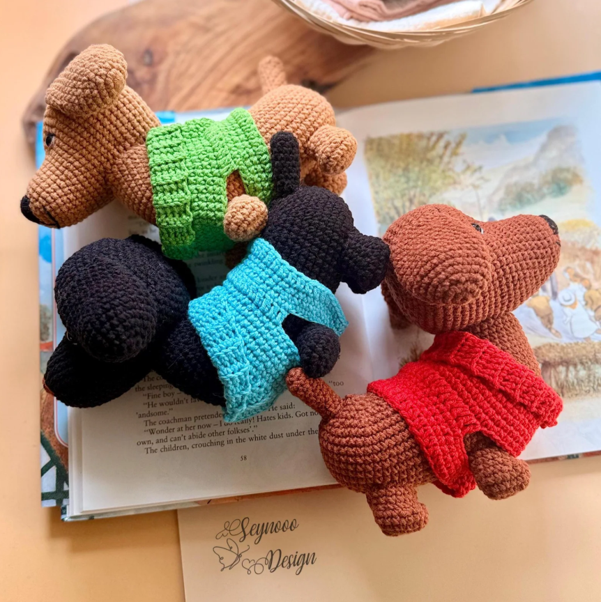 crochet dachshund in sweater pattern crochet dachshund in sweater pattern